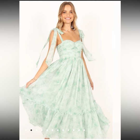 Petal & Pup Dresses & Skirts - Petal + Pup Floret Dress Green